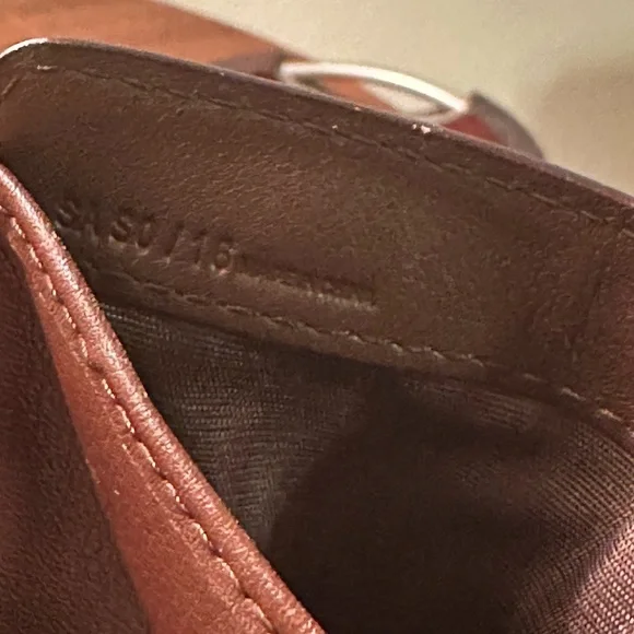 BEAUTIFUL Celine Wallet - Picture 13 of 15